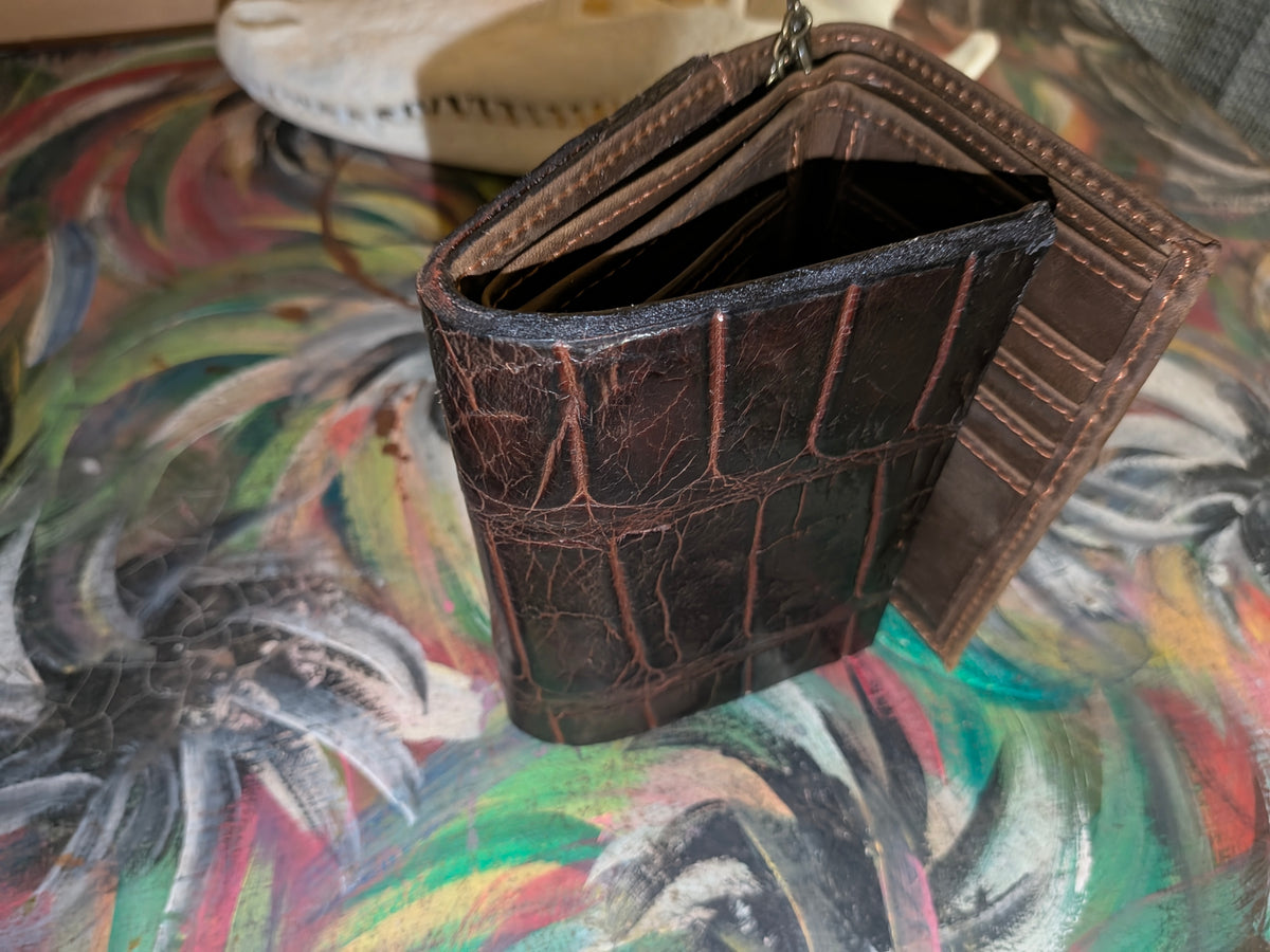 Genuine Wild Louisiana Alligator Trifold Chain Wallet – Handcrafted Brown Leather Men's Wallet with Hidden Stitching & Zip Pocket
