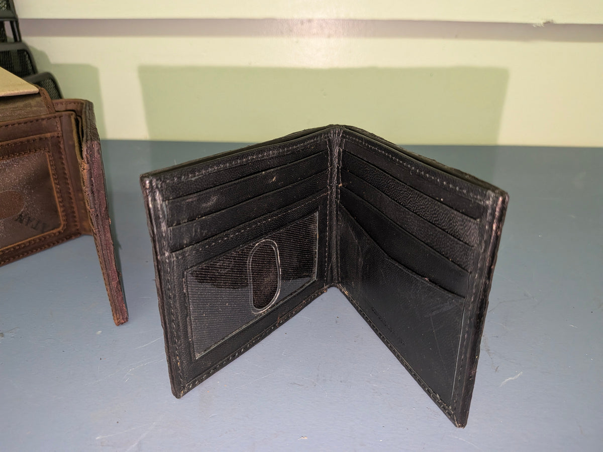 Genuine Wild Louisiana Alligator Bifold Wallet for Men | Handcrafted Seamless Exotic Leather Billfold